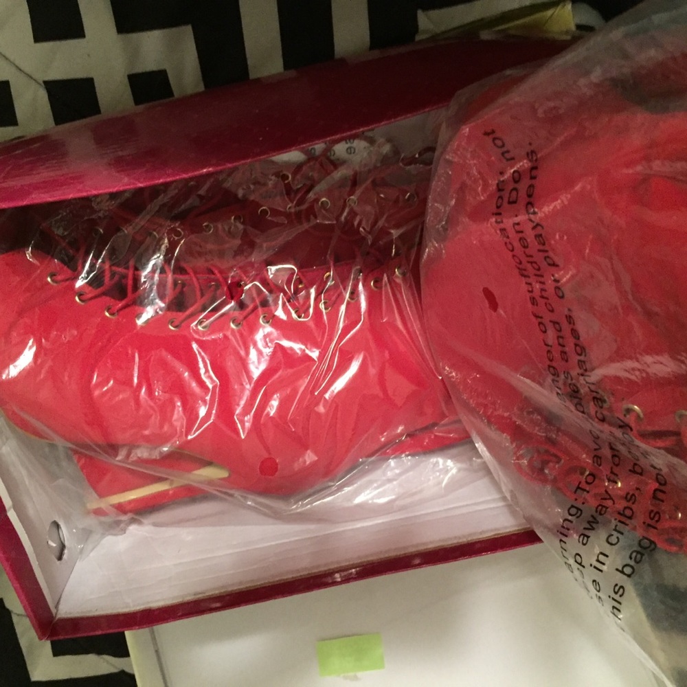 ‼️💋RED HOT 💋‼️